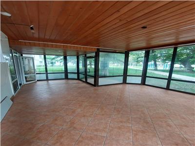 Spatiu comercial de vanzare in Onesti