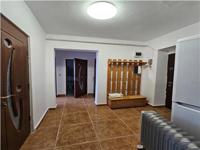 Apartament cu 2 camere de vanzare in Onesti